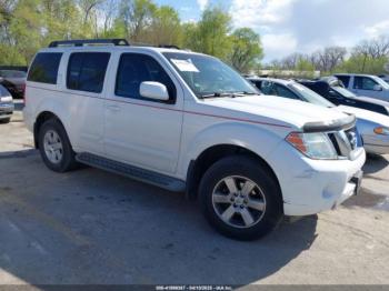  Salvage Nissan Pathfinder