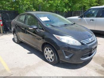  Salvage Ford Fiesta