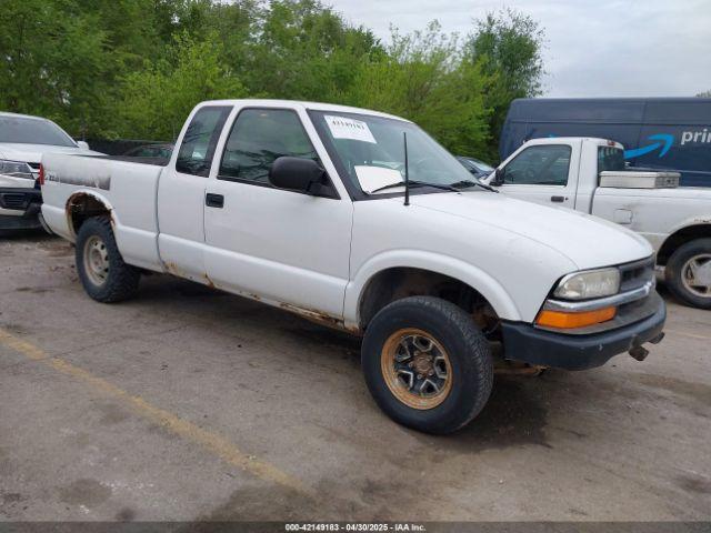  Salvage Chevrolet S-10