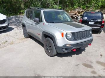  Salvage Jeep Renegade