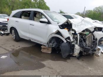  Salvage Kia Sorento