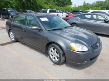  Salvage Nissan Altima