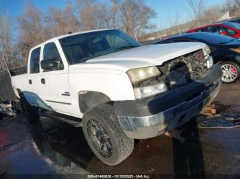  Salvage Chevrolet Silverado 2500