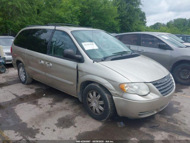  Salvage Chrysler Town & Country