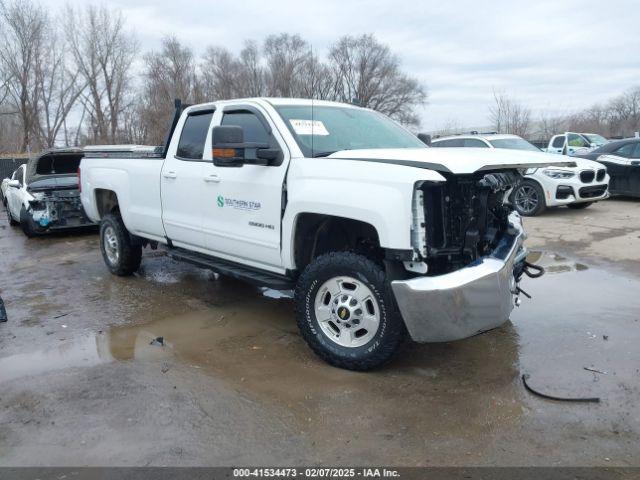  Salvage Chevrolet Silverado 2500