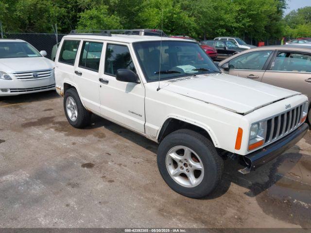  Salvage Jeep Cherokee
