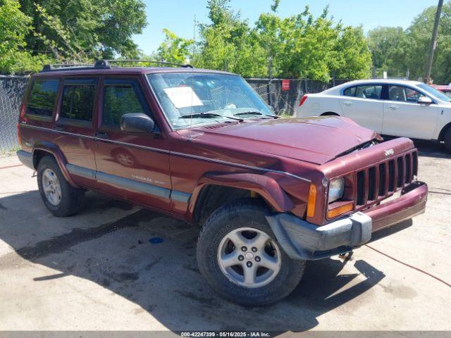  Salvage Jeep Cherokee