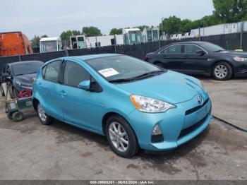  Salvage Toyota Prius c