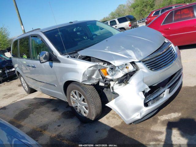  Salvage Chrysler Town & Country