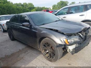  Salvage Chrysler 300
