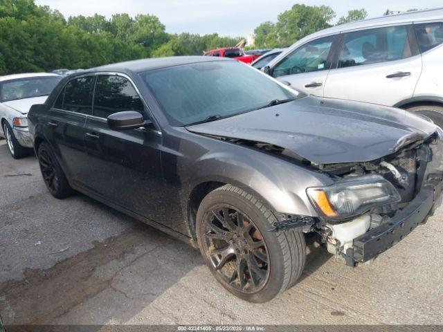  Salvage Chrysler 300