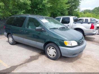  Salvage Toyota Sienna