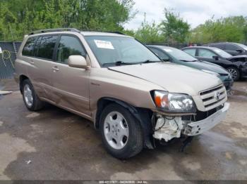  Salvage Toyota Highlander