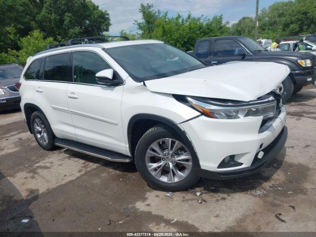  Salvage Toyota Highlander