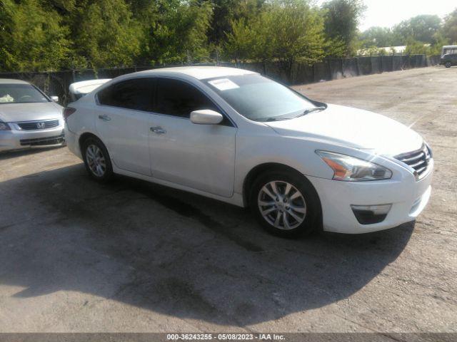  Salvage Nissan Altima