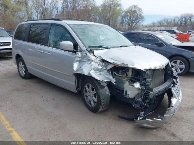  Salvage Chrysler Town & Country