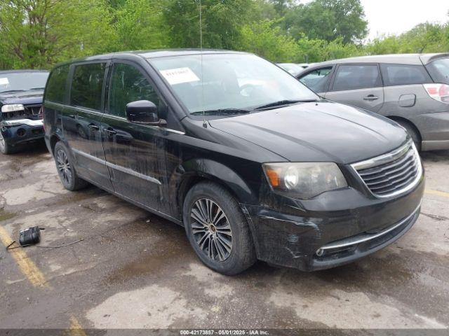  Salvage Chrysler Town & Country