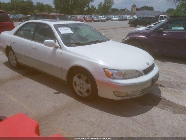  Salvage Lexus Es