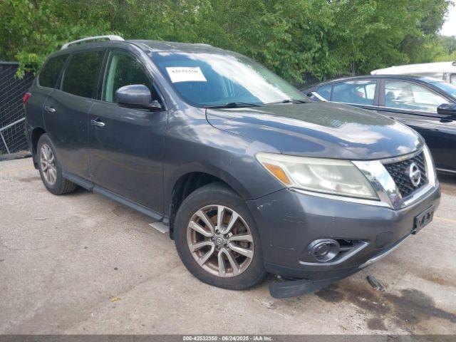  Salvage Nissan Pathfinder