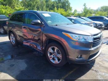  Salvage Toyota Highlander