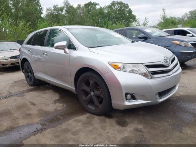  Salvage Toyota Venza