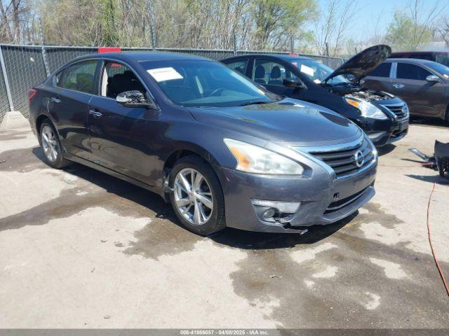  Salvage Nissan Altima
