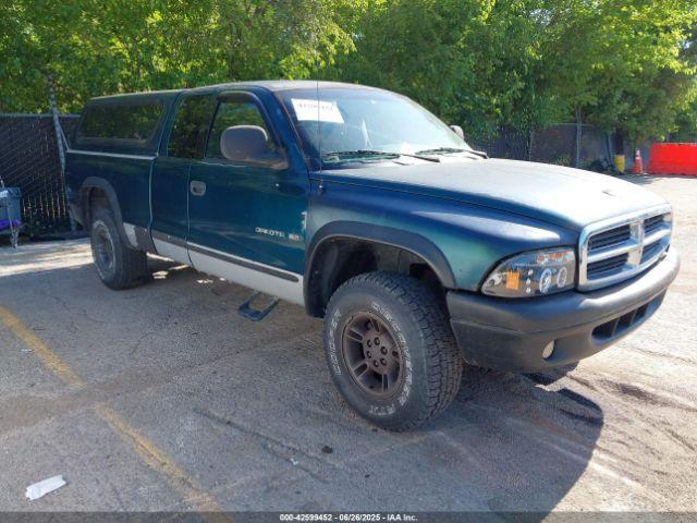  Salvage Dodge Dakota