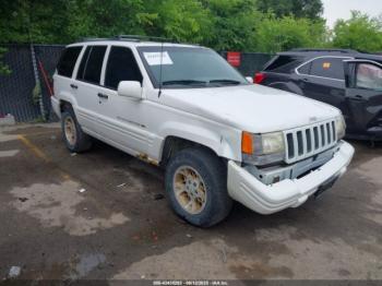  Salvage Jeep Grand Cherokee