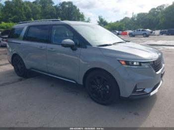  Salvage Kia Carnival
