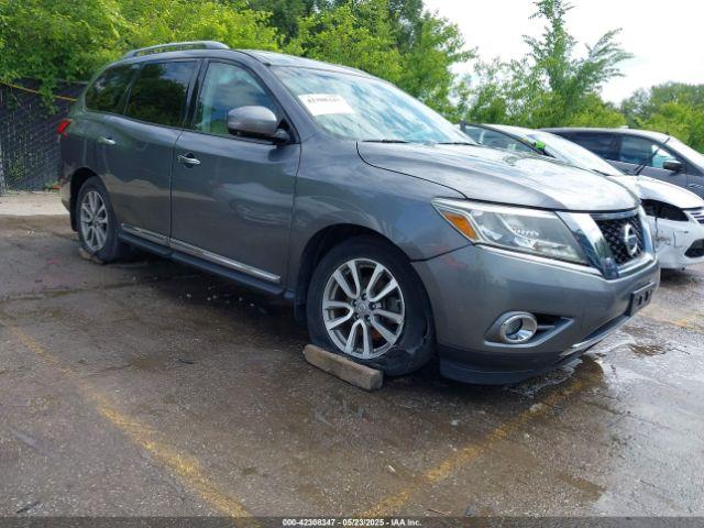  Salvage Nissan Pathfinder