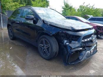  Salvage Mercedes-Benz GLA