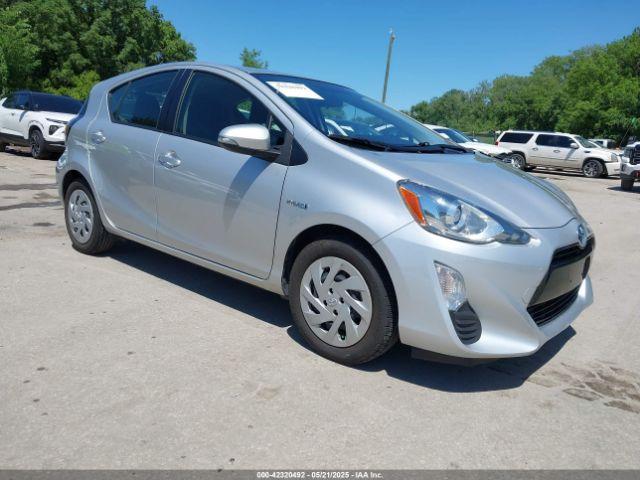  Salvage Toyota Prius c
