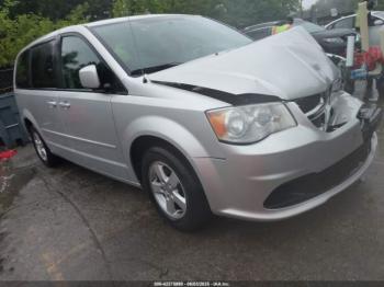  Salvage Dodge Grand Caravan