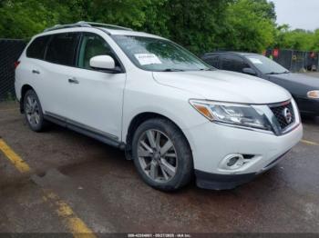  Salvage Nissan Pathfinder