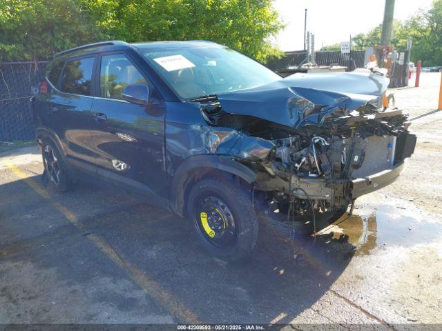  Salvage Kia Seltos