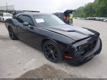  Salvage Dodge Challenger