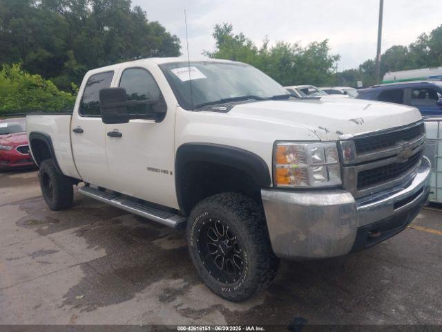  Salvage Chevrolet Silverado 2500
