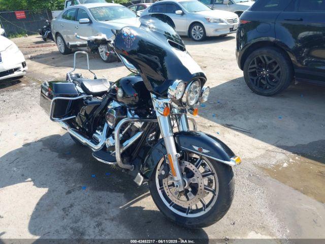  Salvage Harley-Davidson Flhtp