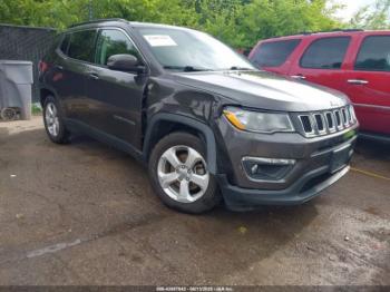 Salvage Jeep Compass