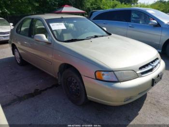 Salvage Nissan Altima