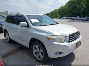  Salvage Toyota Highlander