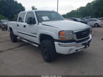  Salvage GMC Sierra 2500