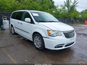  Salvage Chrysler Town & Country