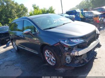  Salvage Chrysler Pacifica