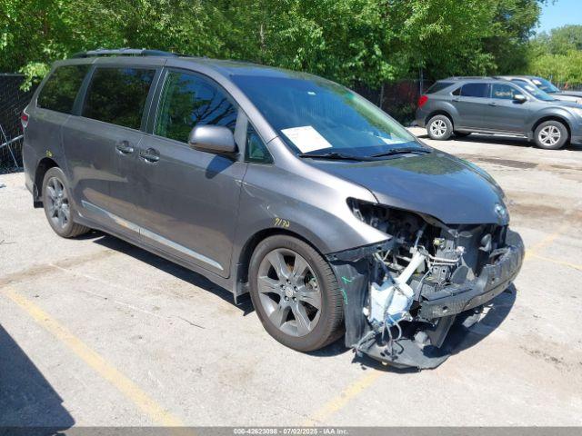  Salvage Toyota Sienna