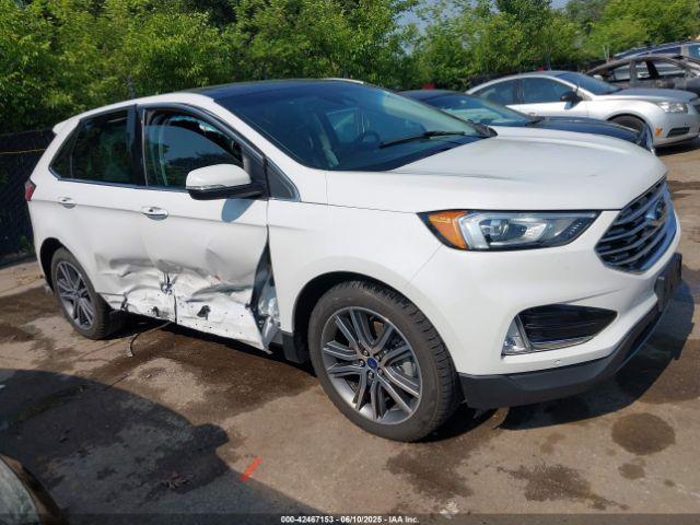  Salvage Ford Edge