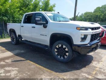  Salvage Chevrolet Silverado 2500