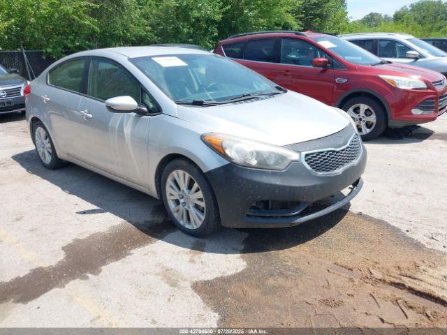  Salvage Kia Forte