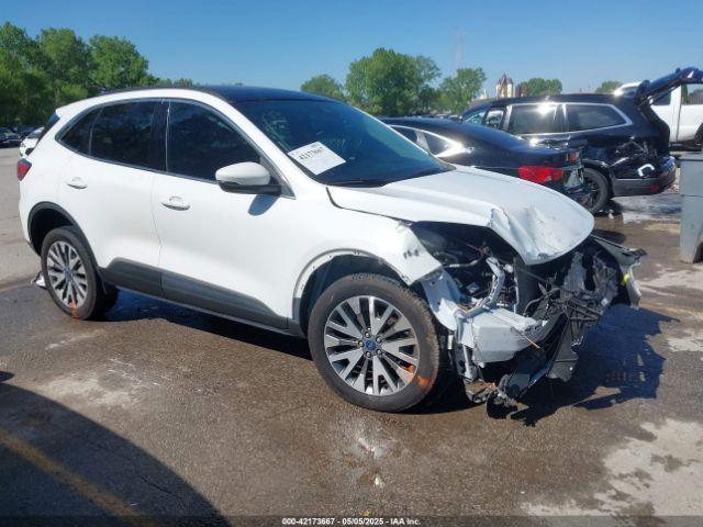  Salvage Ford Escape