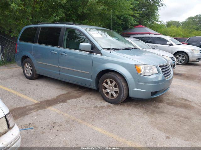 Salvage Chrysler Town & Country